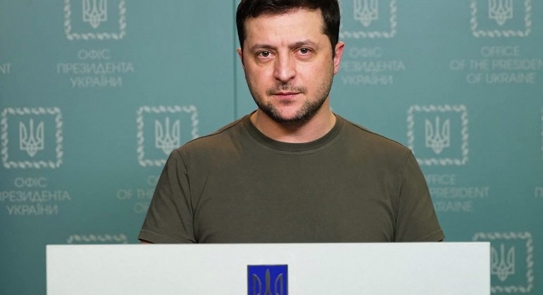 Volodmir Zelenski pediu apoio aos países ocidentais para lutar contra a Rússia