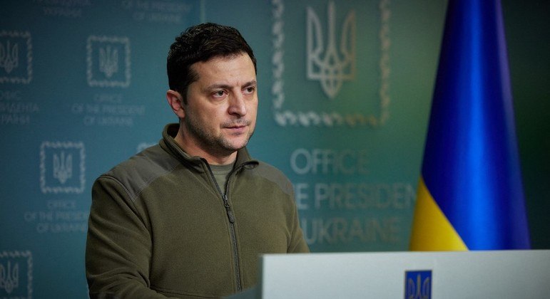 Crime de guerra", diz Zelenski sobre bombardeio em Kharkiv - Not&iacute;cias - R7  Internacional