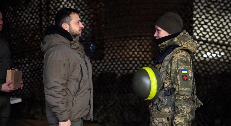 Presidente da Ucrânia, Volodmir Zelenski, visita a região de Donetsk, linha de frente na guerra
 