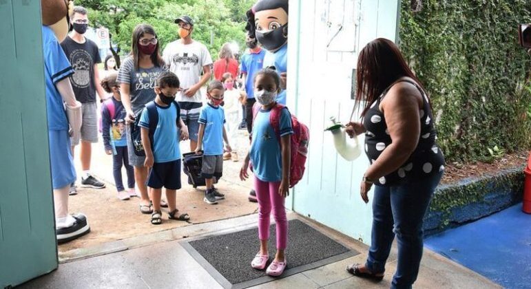 Volta às aulas presenciais no Distrito Federal
