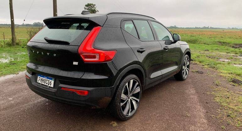 Volvo comunicou que fará a instalação de carregadores rápidos nas principais estradas brasileiras