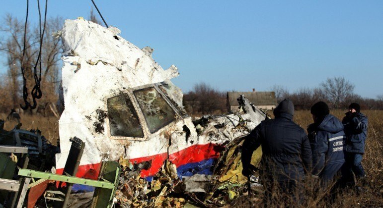 Boeing 777 da Malaysia Airlines foi derrubado em julho de 2014 quando sobrevoava a Ucrânia