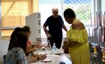No Recife, a movimentação de eleitores também começou cedo
