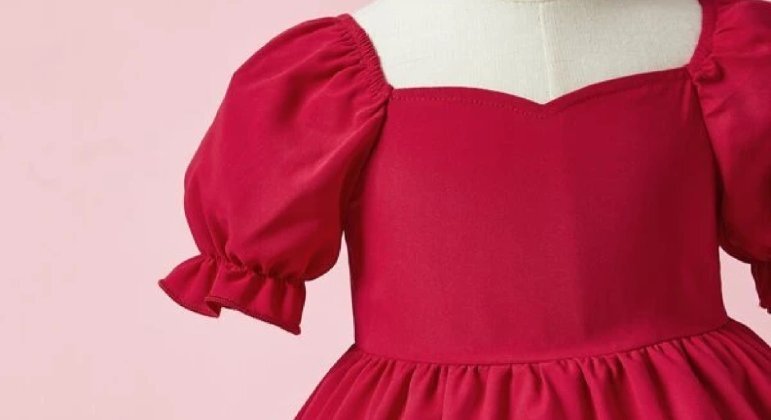 Vovó fica arrasada ao saber que neta recém-nascida usaria roupa de grife