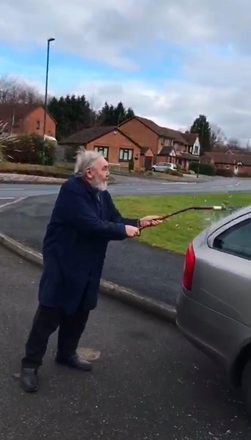 A conta para reparar os estragos no veículo, que teve janelas e retrovisores destruídos, ficou em pouco mais de R$ 10,4 milVeja também: Em 2019, o mundo viu o maior caso de OVNIs da década. Relembre!