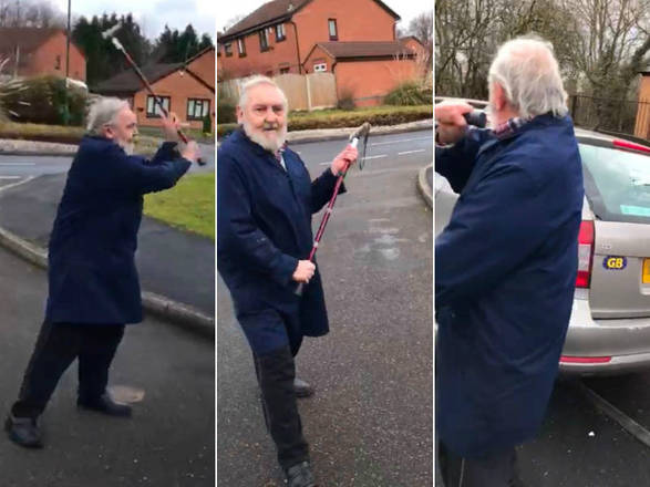 Esse vovô pistola destruiu um carro e agrediu um dos ocupantes do veículo com uma bengala, no subúrbio de Wollaton, na InglaterraVeja também: 2019 mostra que cobras matam, morrem e até afogam carrapatos