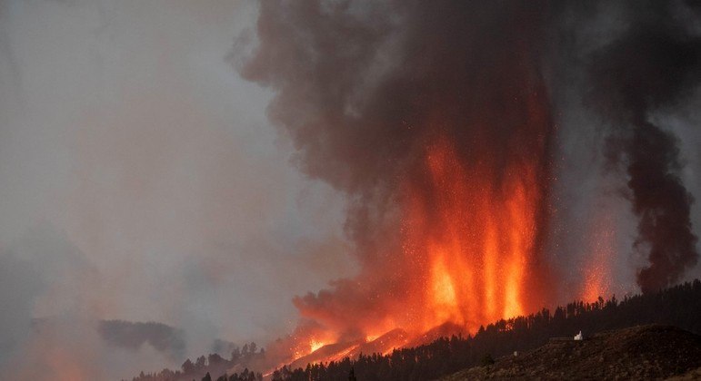 Erupção no Cumbre Vieja já destruiu mais de 300 casas