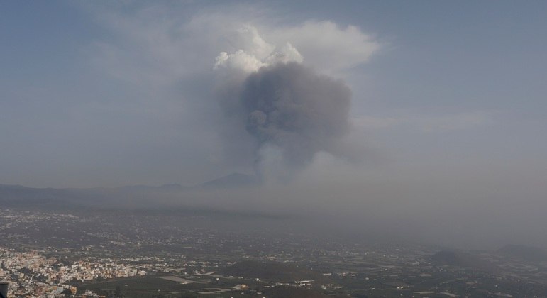 Quais os riscos que gases e cinzas vulcânicas oferecem à saúde?