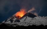 O Etna é também o vulcão mais alto da Europa e, devido às grandes altitudes atingidas pelas chamas, foi disparado um alerta para voos na região. Apesar disso, o Aeroporto Internacional da Catânia não foi afetado, segundo registra a agência Ansa