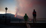 Erupção de vulcão em La Palma deve demorar para acabar, diz especialista

