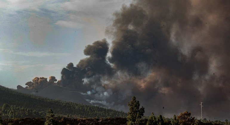 Erupção do vulcão Cumbre Vieja, em La Palma, começou em 19 de setembro 