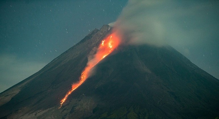 Monte Merapi é um dos vulcões mais ativos do mundo