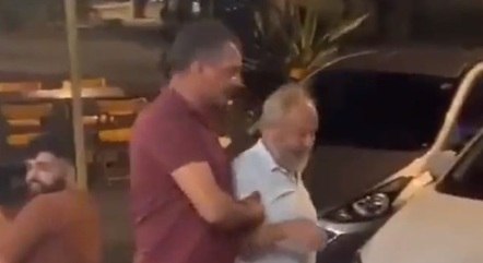 Wagner foi retirado do local