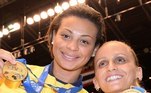 Natural de Belo Horizonte, Walewska começou a sua carreira profissional no vôlei em 1995, atuando pelo Minas Tênis Clube, equipe na qual ficou até 1998, quando foi convocada pelo técnico Bernardinho pela primeira vez para a seleção brasileira