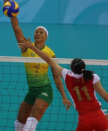 Walewska viveu seu grande momento no esporte no ano de 2008, quando conquistou o tricampeonato do Grand Prix de vôlei (antigo nome da Liga das Nações) e foi um dos destaques da seleção brasileira na campanha da medalha de ouro nos Jogos de Pequim 2008
