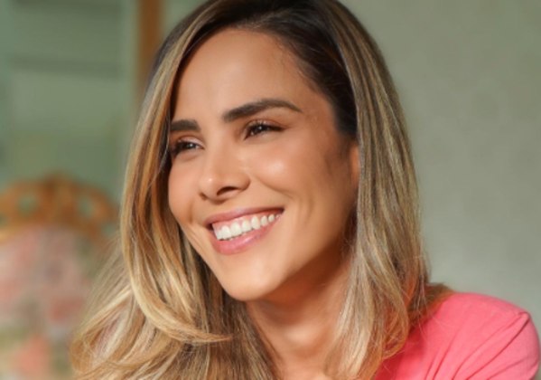 Wanessa CamargoUma das artistas mais versáteis do Brasil, Wanessa possui um repertório grande e variado. Após despontar como uma diva pop no começo dos anos 2000, uma década depois ela produziu uma sonoridade mais eletrônica com o lançamento do EP Você Não Perde por Esperar. Além do pop e do eletrônico, ela apostou no sertanejo em 2016 com o álbum 33