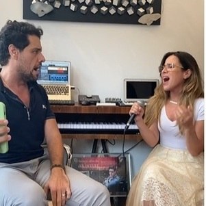 Wanessa soltou a voz ao lado de Arancam