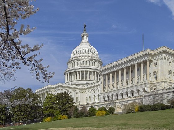 1. Washington, D. C.A capital dos Estados Unidos, Washington, D.C., não é primeira cidade que vem à mente quando se pensa nos lugares mais baratos para visitar nos EUA. No entanto, grande parte do turismo no local não é paga, o que faz o custo-benefício valer a pena. Lugares como o National Mall, a maior biblioteca do mundo (Biblioteca do Congresso) e o prédio do Capitólio dos EUA, por exemplo, são totalmente gratuitos