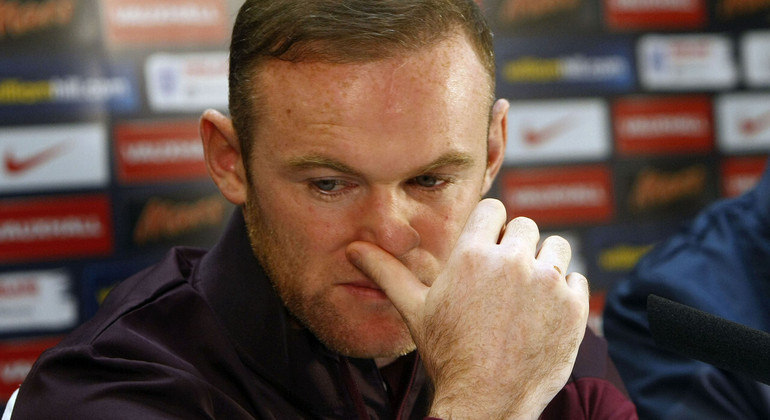 Wayne Rooney foi demitido do Birmingham após 15 partidas