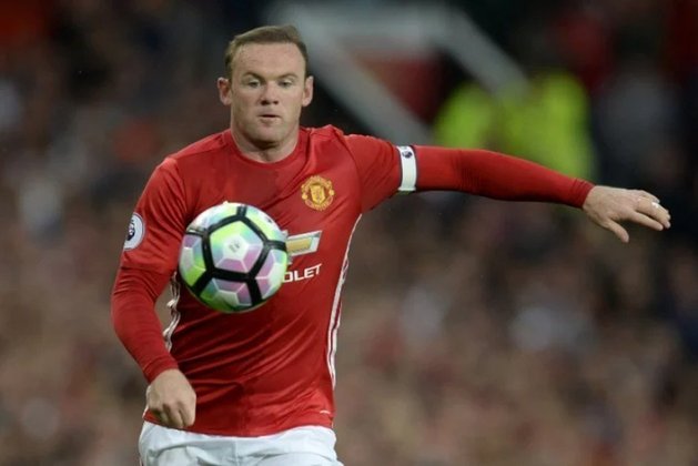 Wayne Rooney - Manchester United - Além de ser o grande artilheiro de um dos maiores clubes do mundo, com 253 gols marcado em 559 jogos com a camisa do United, o atacante também é o maior artilheiro da seleção da Inglaterra, com 53 gols em 120 partidas.