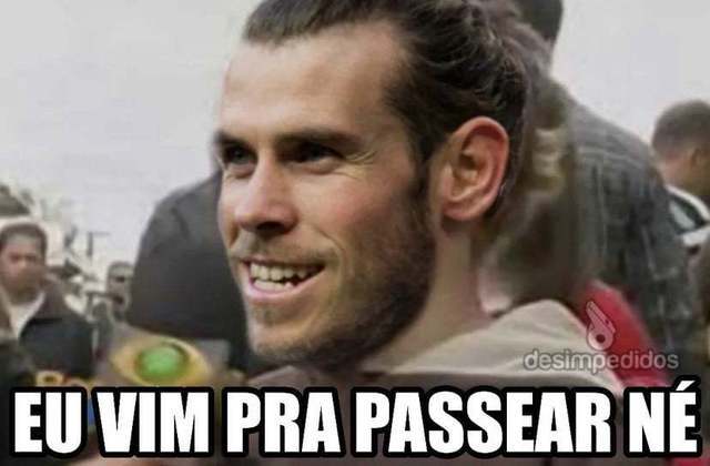 Web faz memes com Gareth Bale, principal nome do País de Gales, eliminado na fase de grupos da Copa do Mundo.