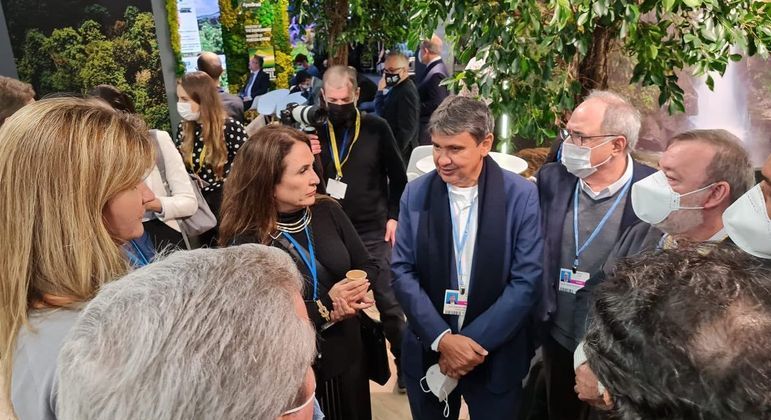 Wellington Dias está em Glasgow desde sábado e teve contato com diversas autoridades e empresários brasileiros