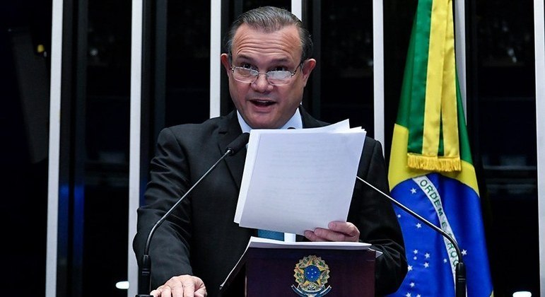 Fagundes (foto) já foi deputado federal por seis mandatos consecutivos