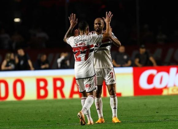 Wellington Rato e Lucas Moura foram os autores dos gols que colocaram o São Paulo na final da Copa do Brasil pela segunda vez na história