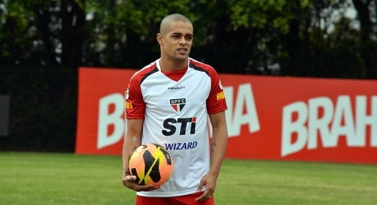 Após breve passagem pelo São Paulo, atacante foi emprestado ao Spartak, da Rússia
