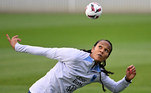 Aos 32 anos, Wendie Renard é uma voz importante na seleção da França. Ela liderou os protestos contra Corinne Diacre, antiga técnica, e na última Copa a zagueira eliminou o Brasil nas quartas de final. No Lyon desde 2006, a jogadora já conquistou diversos títulos, sendo pentacampeã da Liga das Campeãs