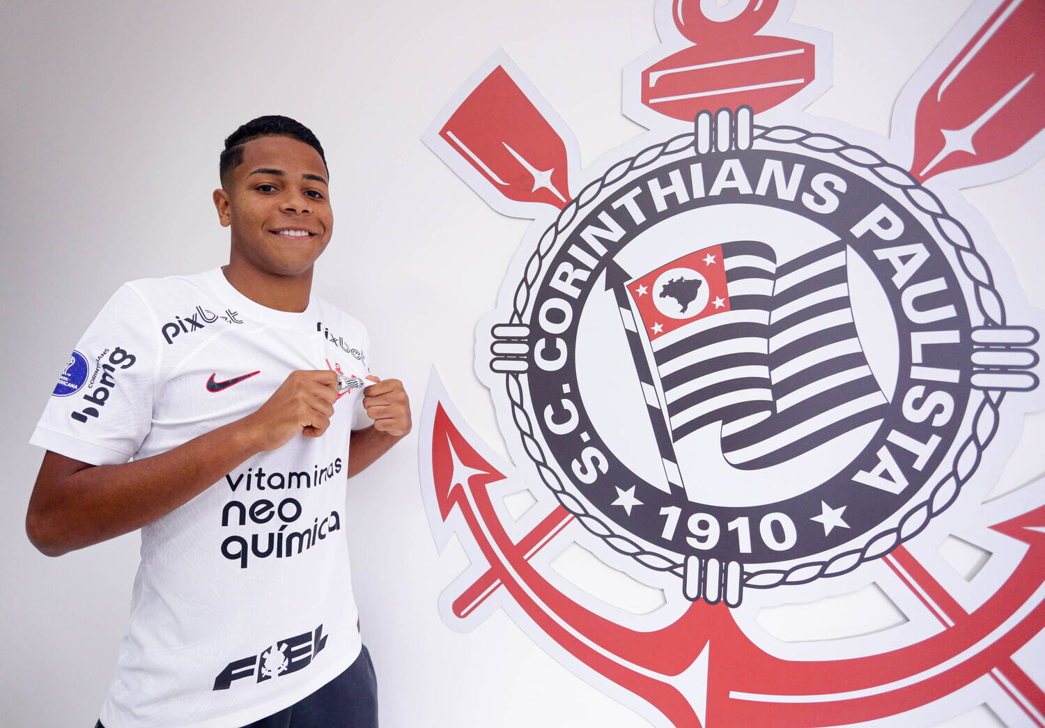 Clube espanhol consulta situação de Wesley e Corinthians deve receber  proposta pelo jogador