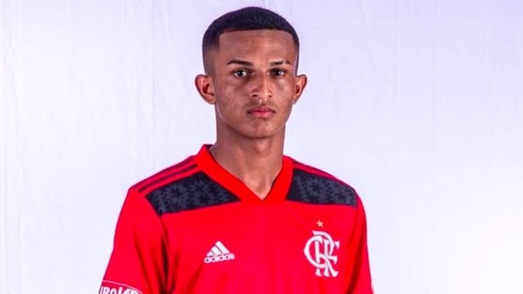 Wesley: o lateral-direito desembarcou no Rio de Janeiro em 2021 depois de quase dois anos pelo Tubarão, de Santa Catarina. Ele estreou pelos profissionais no último jogo da temporada passada e tem vínculo com o clube carioca até 31/12/2023. 