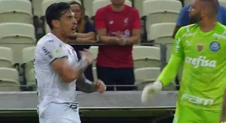 Weverton e Gómez discutiram de forma assustadora, na derrota. Palmeiras em crise