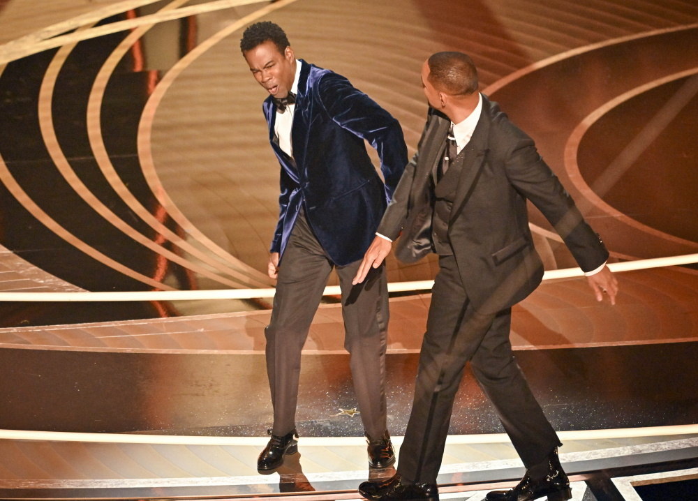 Academia se posiciona sobre tapa dado por Will Smith em Chris Rock - Entretenimento - R7 Entretenimento