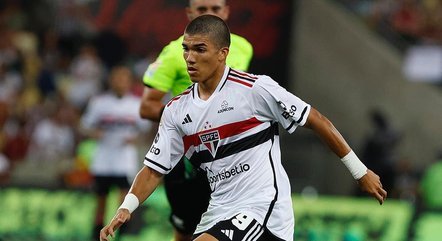 William fez sua estreia como profissional do São Paulo
