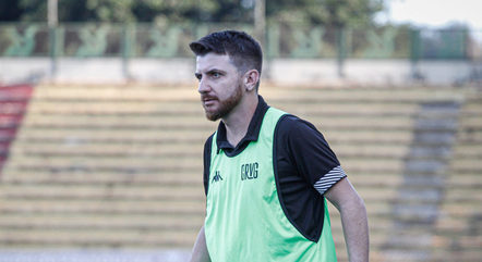 William Batista é o novo técnico interino do Vasco