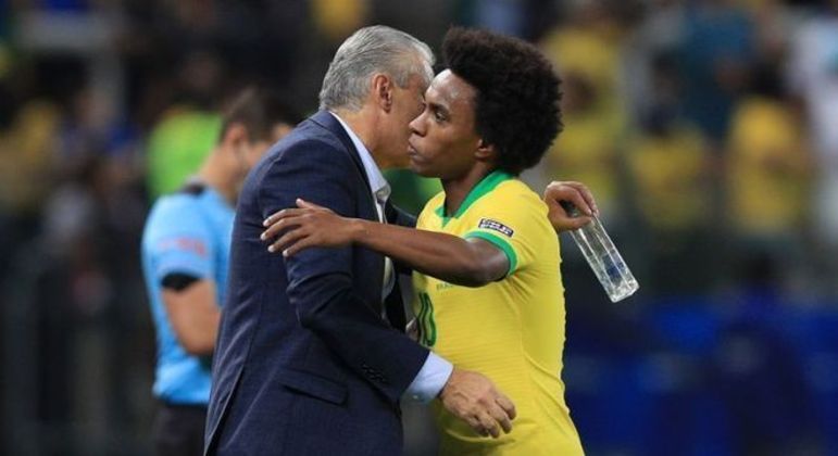 Willian tinha esperança de que, jogando bem pelo Corinthians, seria chamado por Tite para a Copa. Errou