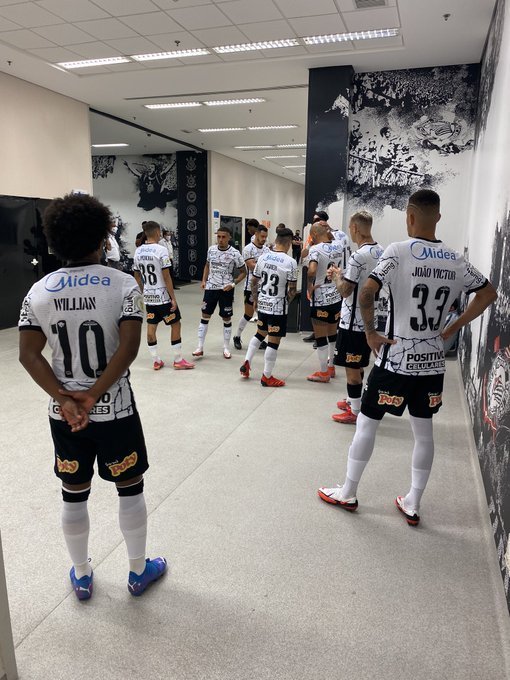 Willian e o prazer de voltar a jogar pelo Corinthians, depois de 14 anos na Europa