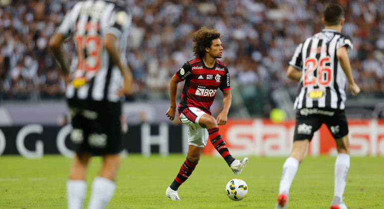 Willian Arão em jogo diante do Atlético-MG