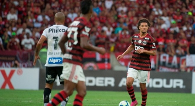 Willian Arão: 54 desarmes (1º do Flamengo) e quinto do Brasileirão