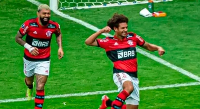Willian Arão (volante - 29 anos - Flamengo)