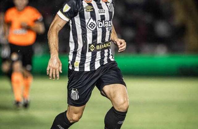 WILLIAN BIGODE - Substituiu Furch. Finalizou menos, mas ajudou a deixar a bola mais com o ataque do Santos - Nota 6,0 - Foto: Raul Baretta/ Santos FC