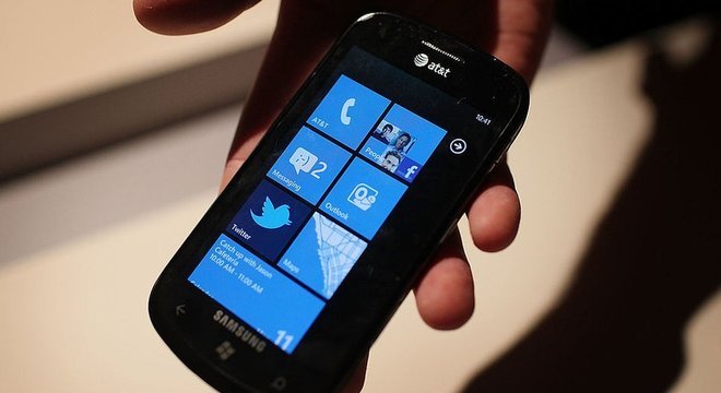 Windows Phone é outro dos sistemas operacionais atingidos; ele nunca teve a popularidade do Android e do iPhone

