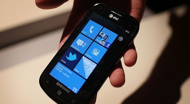 Windows Phone é outro dos sistemas operacionais atingidos; ele nunca teve a popularidade do Android e do iPhone 