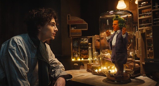 Hugh Grant dá vida a um dos clássicos Oompa-Loompas

