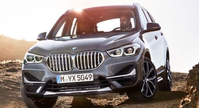 A lista de equipamentos de série do BMW X1 2020 agrega entre outros itens faróis com tecnologia LED, Parking Assistant e mais.