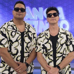 Xanddy e Faro nos bastidores do Vai Dar Namoro/Dança,Gatinho deste domingo na Record 