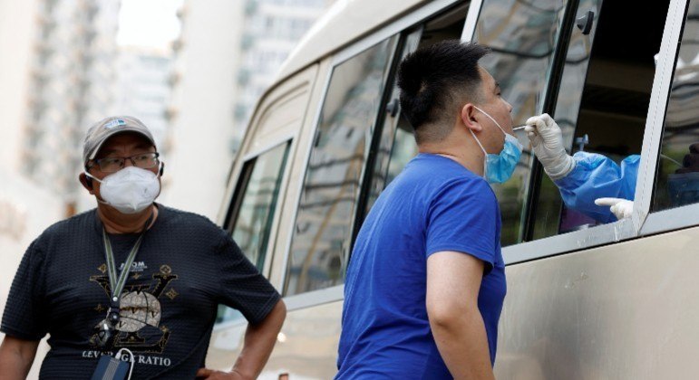 Pequim registra poucos casos de Covid, mas ainda enfrenta restrições e isolamento