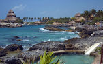 Reservas de ecoturismo no MéxicoAs piscinas naturais do México ou as praias de mergulho em Cancún, Playa del Carmen ou Cozumel proíbem os visitantes de usar determinados protetores solares. Parques aquáticos naturais como Xcaret e Xel-Ha exigem que os visitantes usem apenas protetores solares minerais ao nadar em rios subterrâneos, que se conectam ao subsolo e abrigam uma abundância de vida selvagem