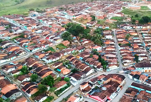 Xexéu (Pernambuco) - Cidade com 14.500 habitantes numa área de 110 km², a 200m de altitude e 135 km de distância da capital Recife.